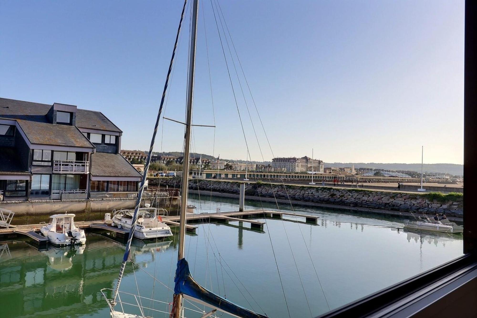 Sublime Apartment Facing The Port & Planches Deauville Extérieur photo
